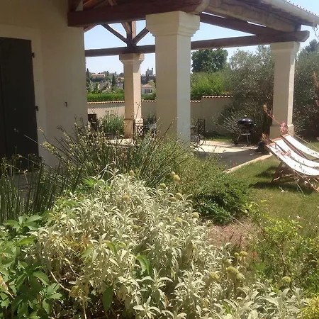 Provencal Bastide Сasa de vacaciones Uzès